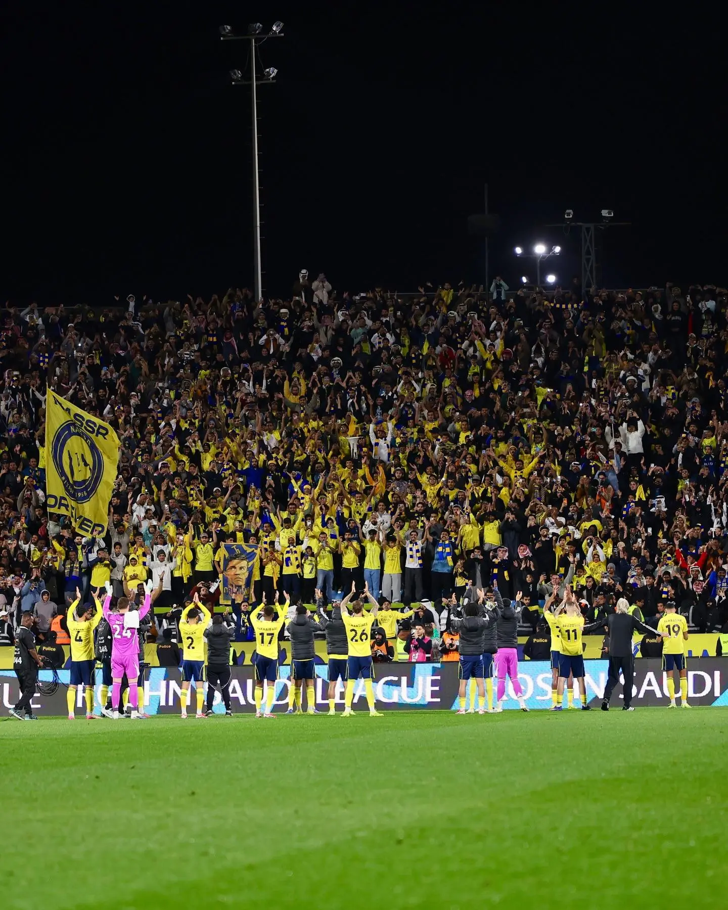 C罗赛后社媒：继续努力，继续相信，继续战斗